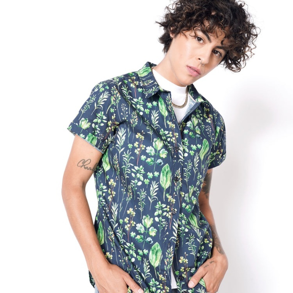 Wildfang Essential Button Up botanical navy
